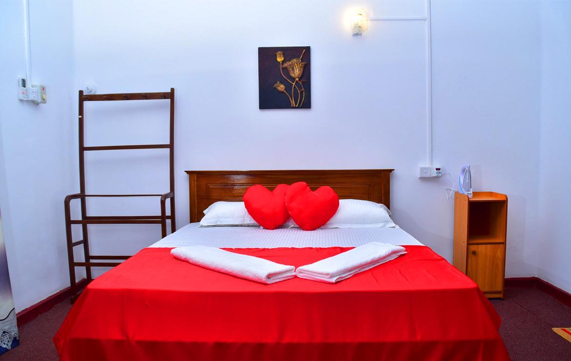 Walawwa Dutch House Hotel Джа-Ела Екстериор снимка