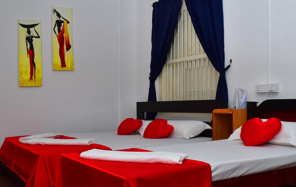 Walawwa Dutch House Hotel Джа-Ела Екстериор снимка